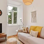 Modern Portuguese 1bed flat in Belém