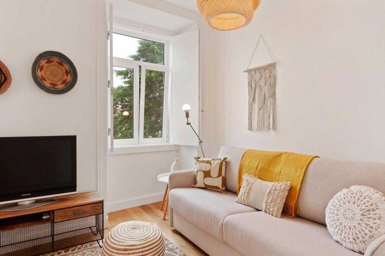 Modern Portuguese 1bed Flat In Belém Apartamento Lisboa